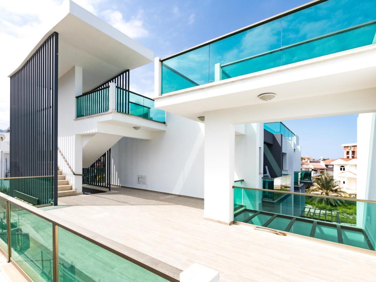 Sunshine Prestige Apartments Agios Georgios  Bagian luar foto